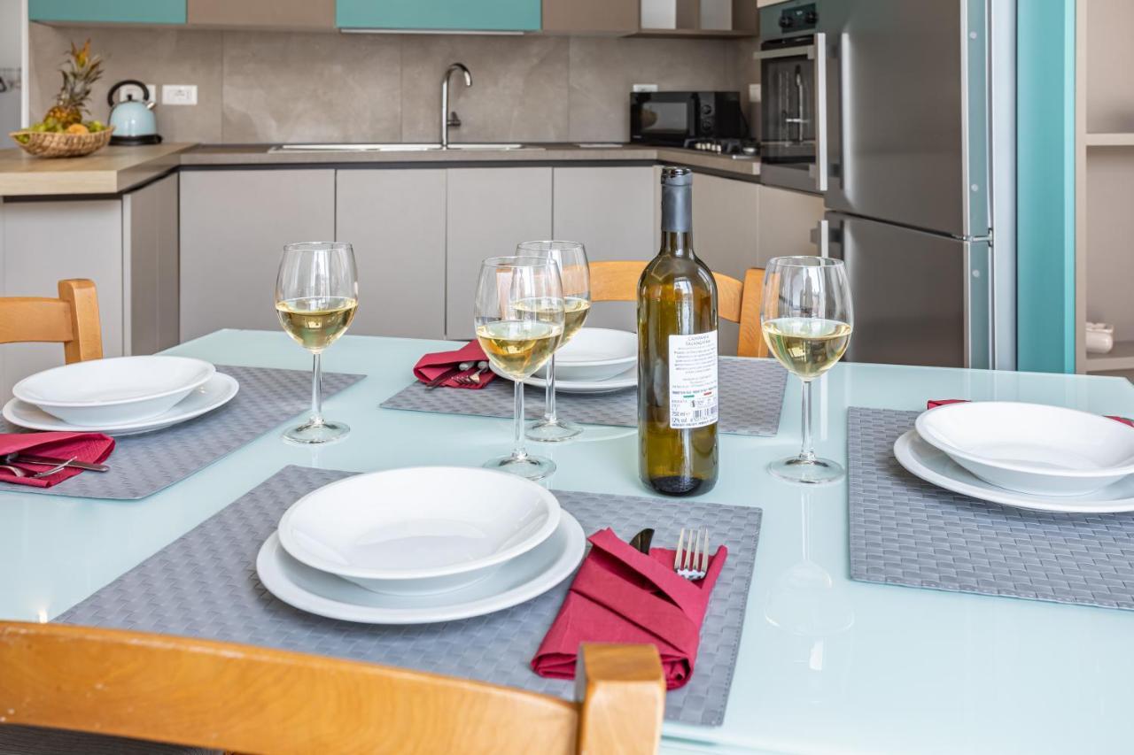 Apartamento Hostly - Tarsia 50-beautiful Terrace On Nápoles